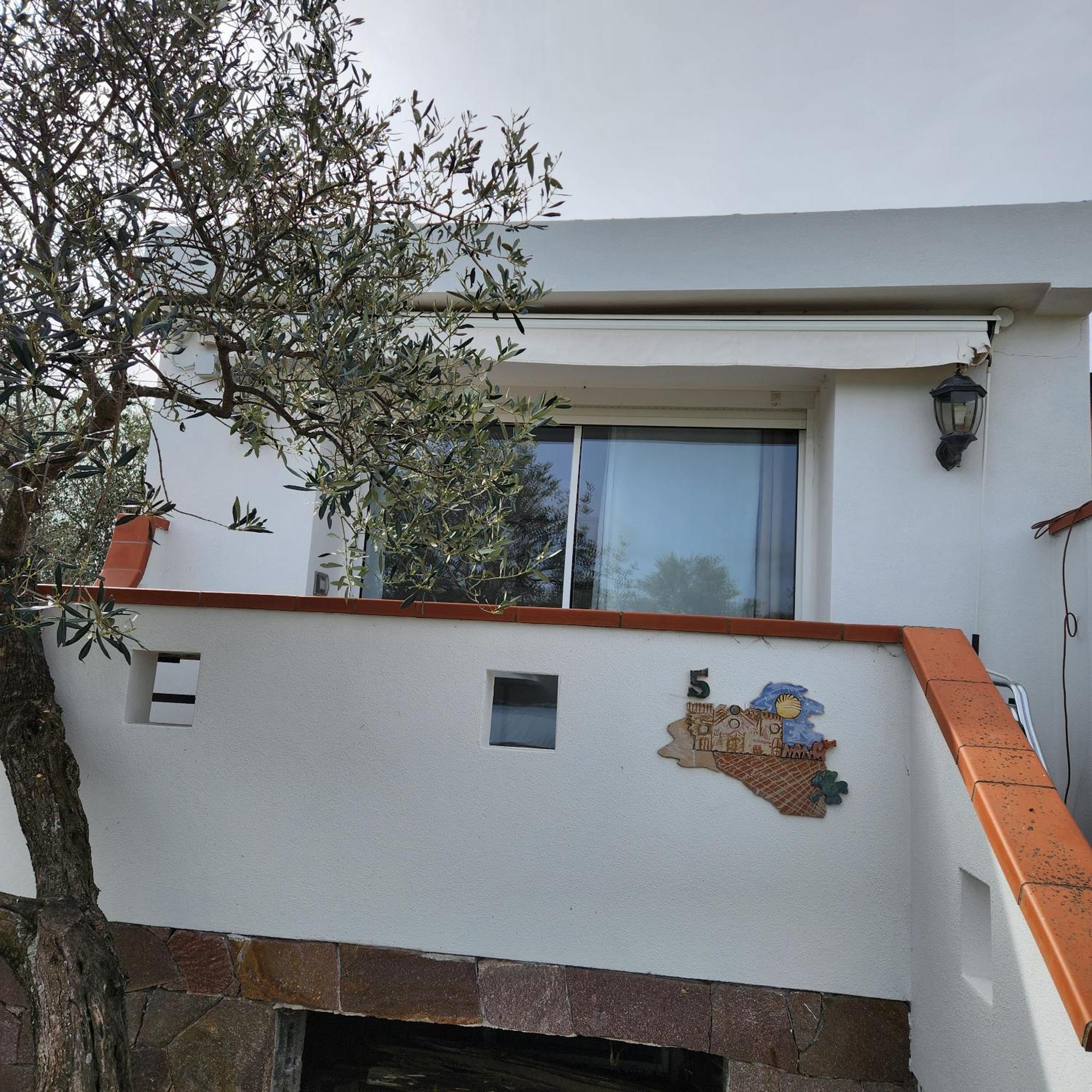 Iloghe Di Marras Hotel Loculi Exterior photo